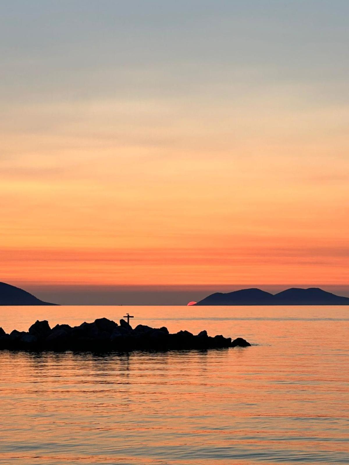 Hotel White Hill Radhime Vlorë