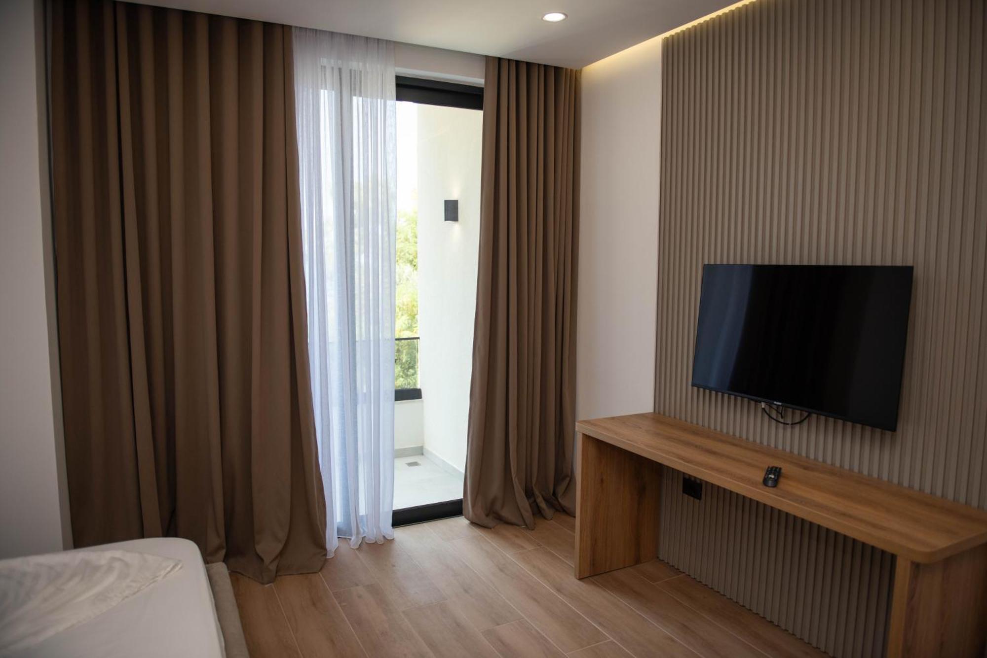 Hotel White Hill Radhime
