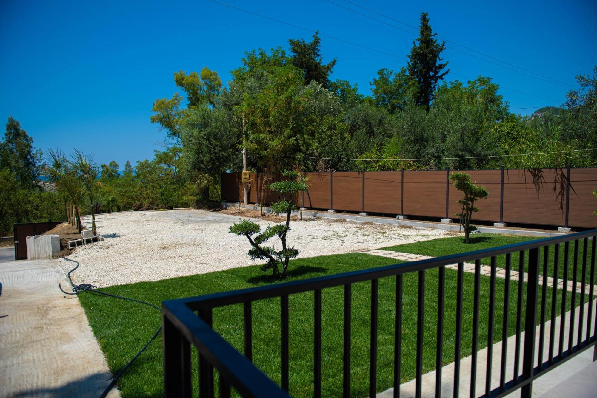 Hotel White Hill Radhime Vlorë